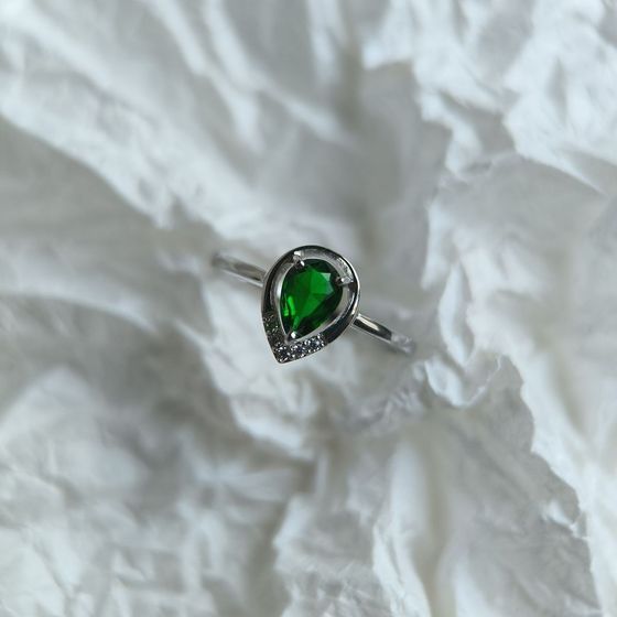 Срібна каблучка зі смарагдом nano 0.605ct