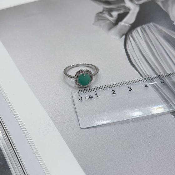 Silver ring with emerald 1.575ct