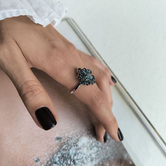 Срібна каблучка з топазом «Лондон Блю», топазом