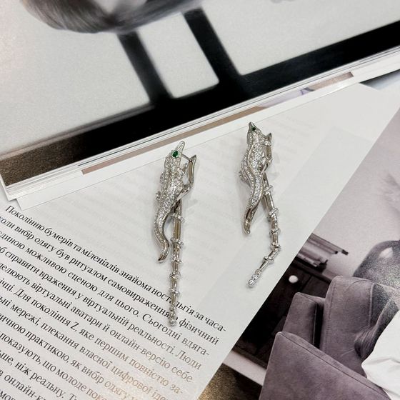 Срібні сережки з фіанітами