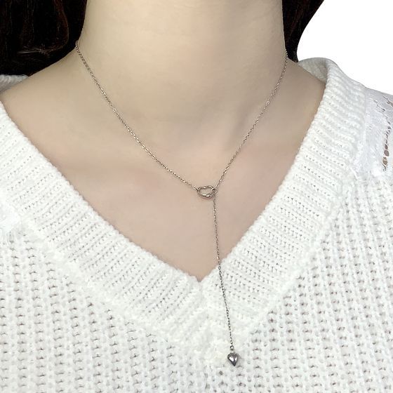 Silver necklace without stones