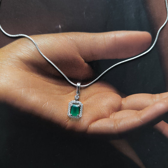 Срібна підвіска з агатом 1.543ct, фіанітами