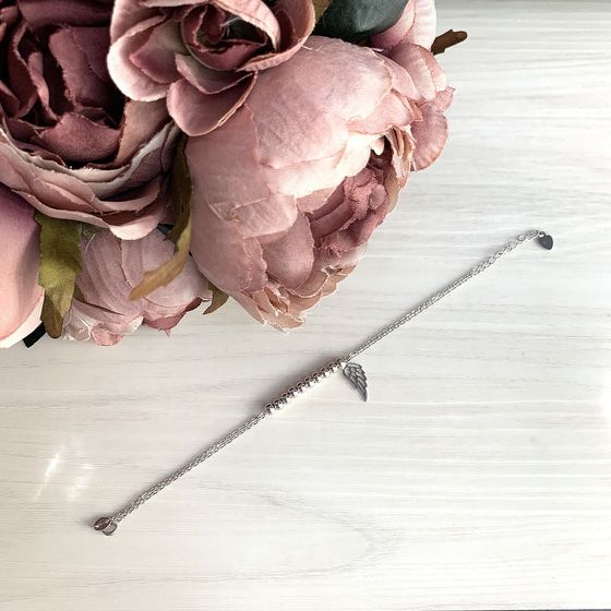 Silver bracelet without stones