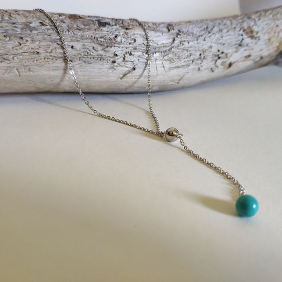 Silver necklace with turquoise