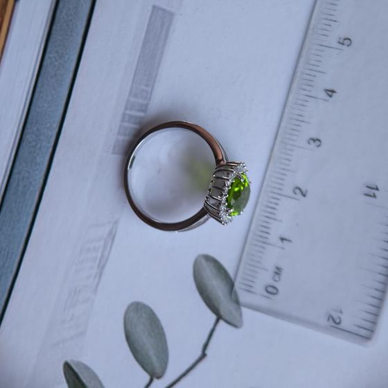 Срібна каблучка з хризолітом 5.4ct