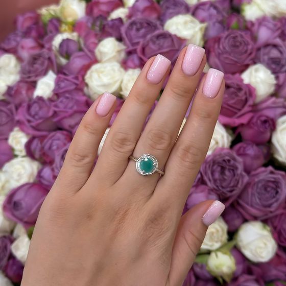 Silver ring with emerald 1.575ct