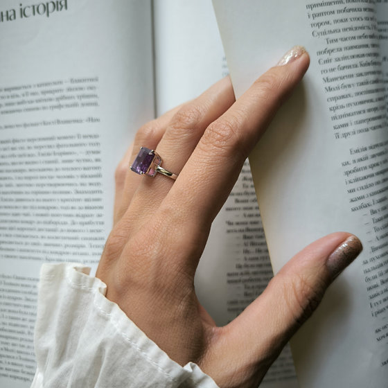 Серебряное кольцо с александритом 6.275ct