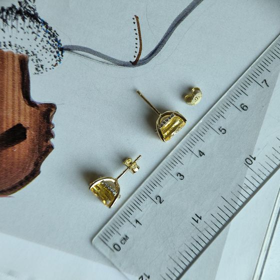 Срібні сережки з фіанітами