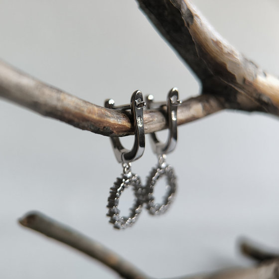 Silver earrings with cubic zirconia