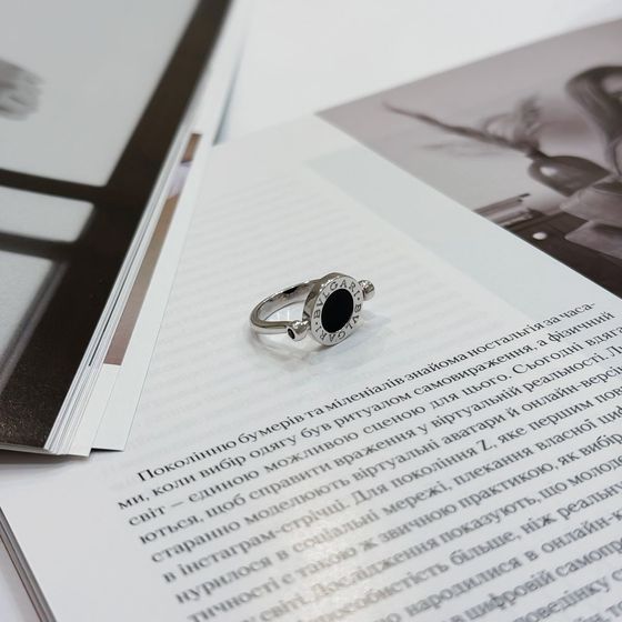 Silver ring with onyx