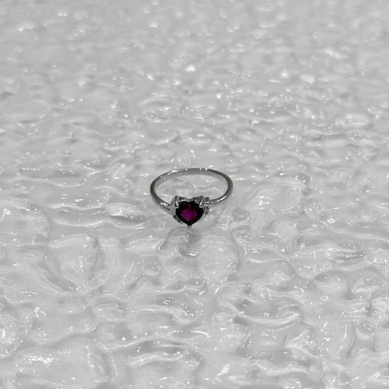 Silver ring with ruby 1.055ct