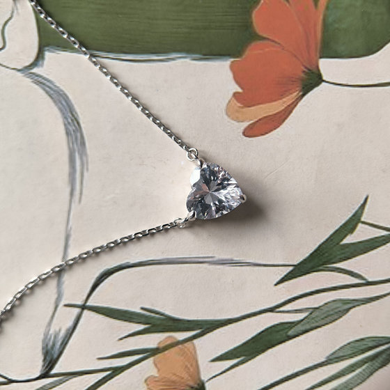 Silver necklace with cubic zirconia