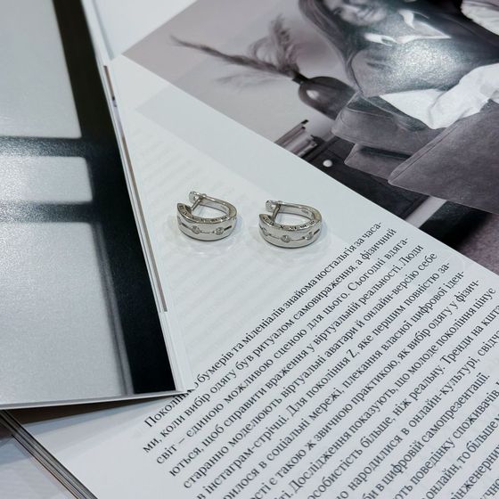 Срібні сережки з фіанітами