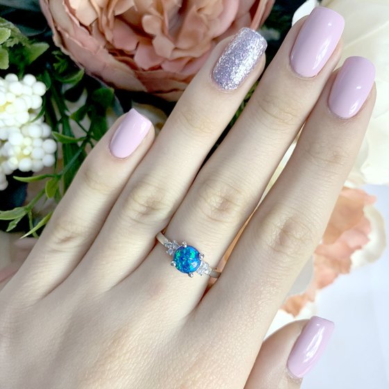 Серебряное кольцо с опалом 0.694ct