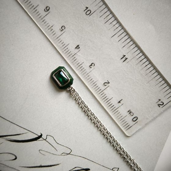 Silver necklace with phianites, semallu