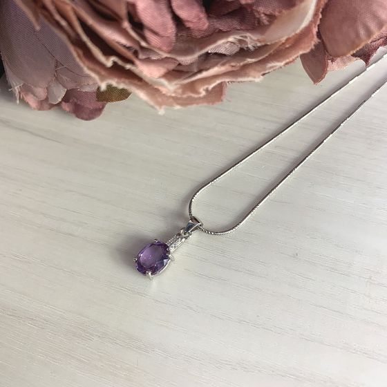 Срібна підвіска з александритом 3,291 карата