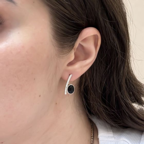 Срібні сережки з оніксом, фіанітами