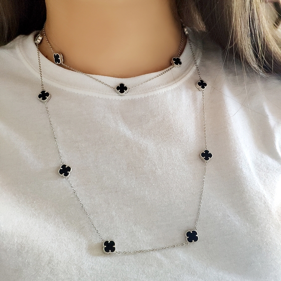 Silver necklace with onyx