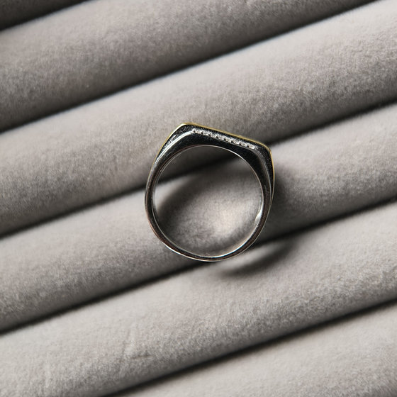 Silver ring with cubic zirconia