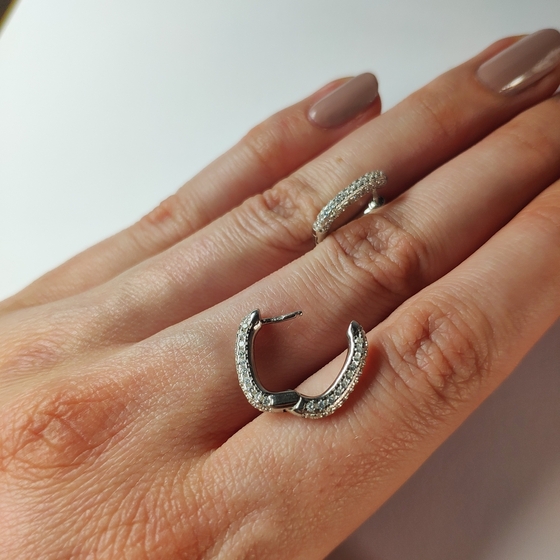 Срібні сережки з фіанітами