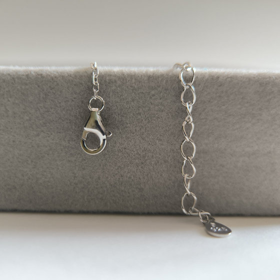 Silver necklace with cubic zirconia