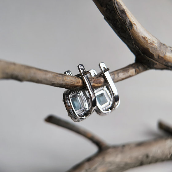 Срібні сережки з топазом 5.867ct