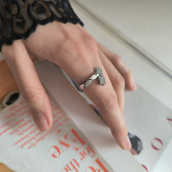 Срібна каблучка з фіанітами 0.32ct