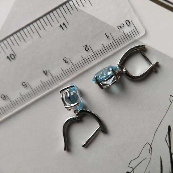 Серебряные серьги с топазом 10.683ct