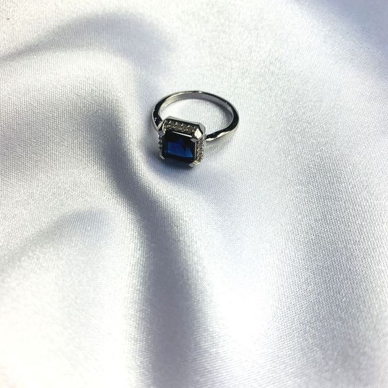Серебряное кольцо с сапфиром nano 1.793ct