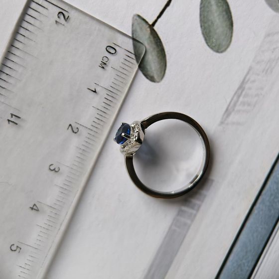 Срібна каблучка із сапфіром nano 0.588ct