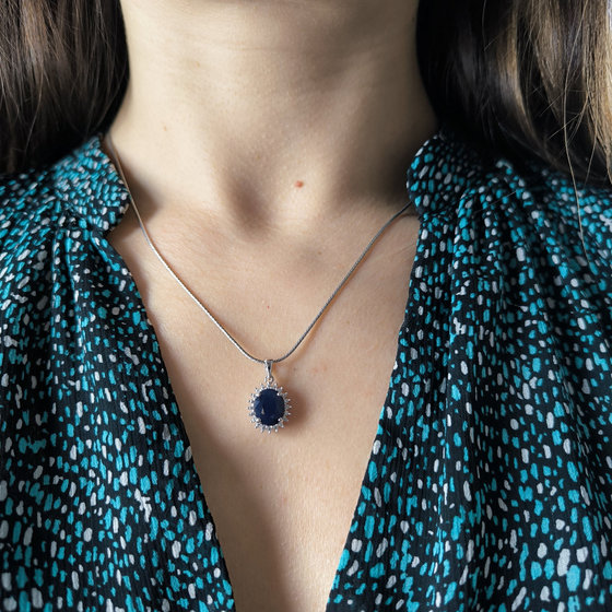 Серебряная подвеска с сапфиром 3.599ct, фианитами