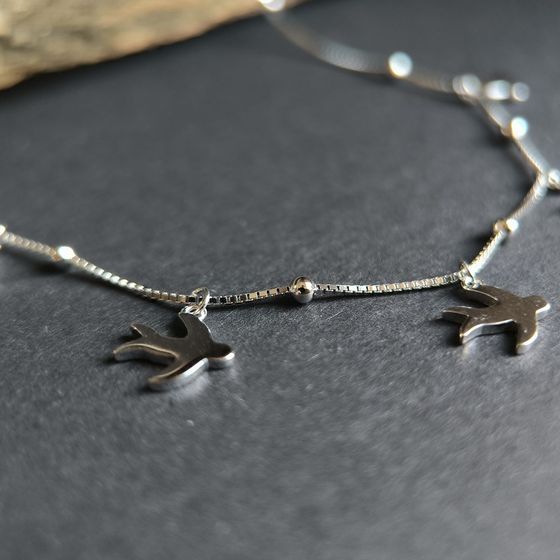 Silver necklace without stones