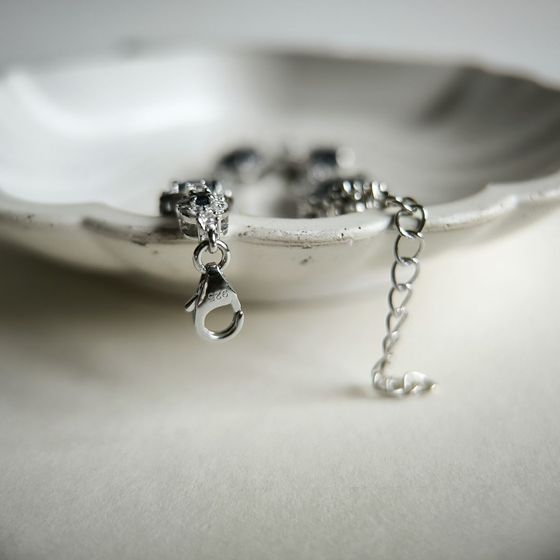 Silver bracelet with sapphire, fianites