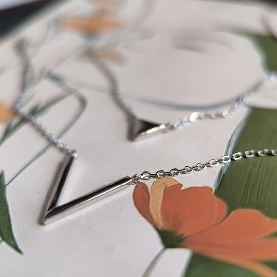 Silver necklace without stones