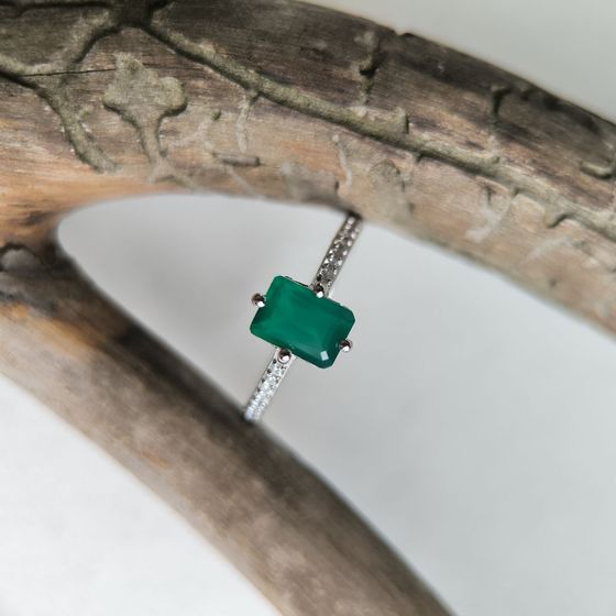 Срібна каблучка з агатом 1.148ct, фіанітами