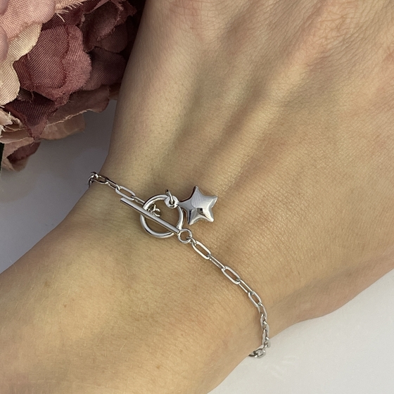 Silver bracelet without stones