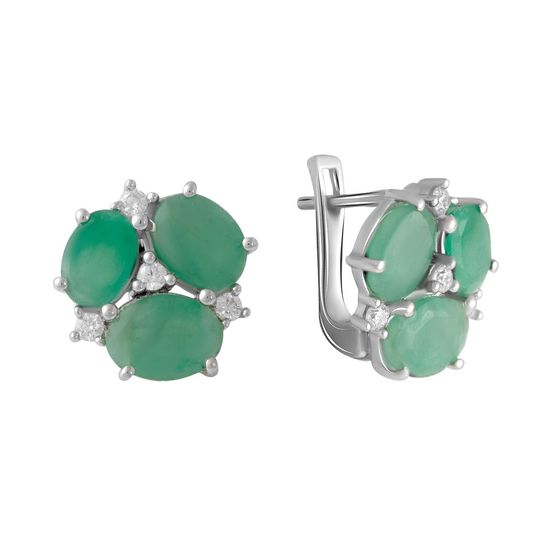 Silver earrings with a 6.474-carat emerald