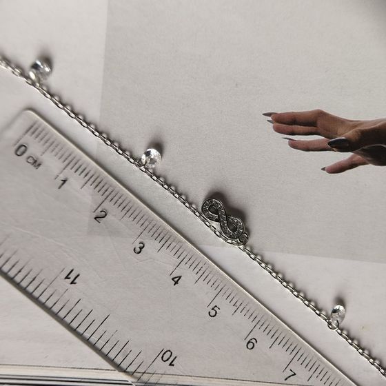 Silver bracelet with phianites