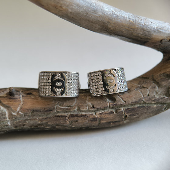 Silver earrings with cubic zirconia