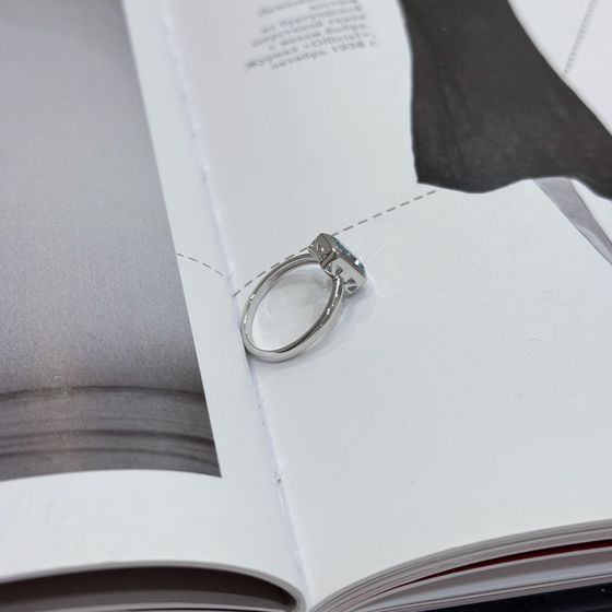 Серебряное кольцо с топазом 1.842ct