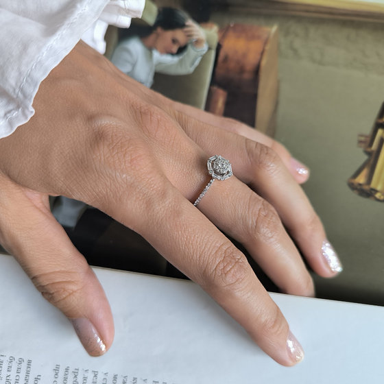 Silver ring with cubic zirconia