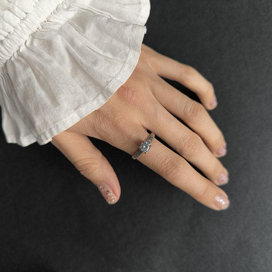 Silver ring with cubic zirconia