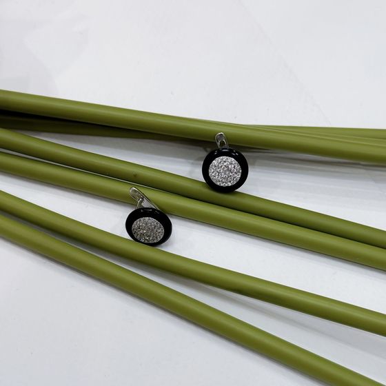 Серебряные серьги с ониксом, фианитами