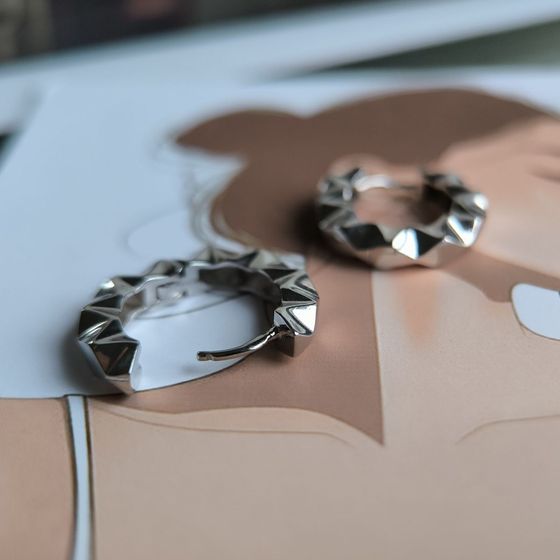 Срібні сережки без каменів