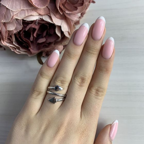 Серебряное кольцо без камней