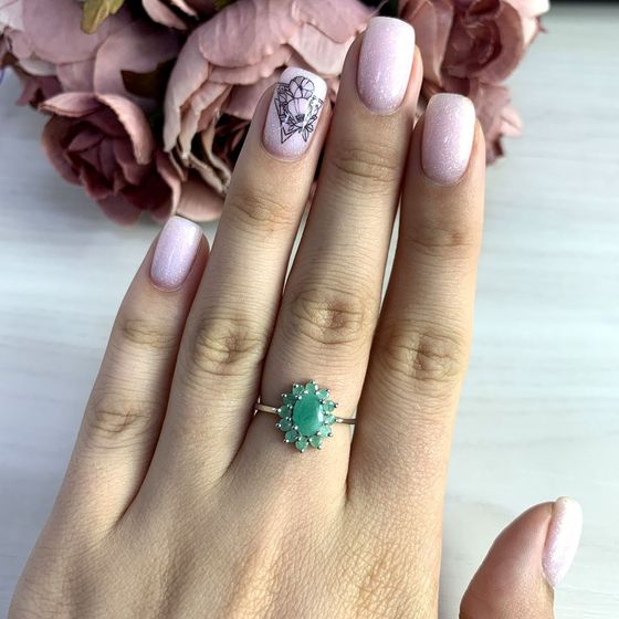 Серебряное кольцо с изумрудом 1.27ct