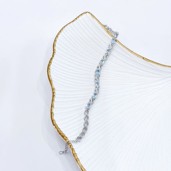 Срібний браслет з топазом 4.277ct