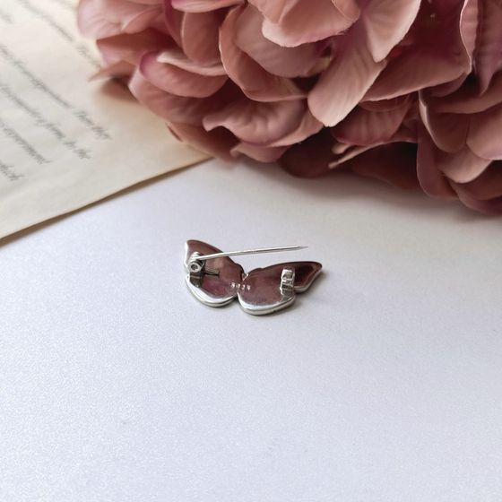 Срібна брошка з емаллю