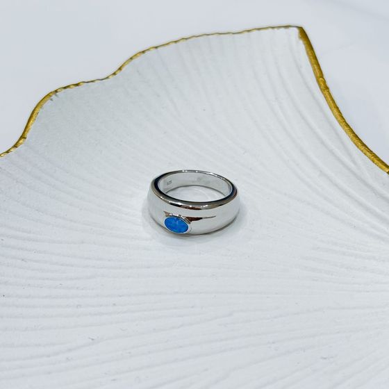 Silver ring with opal 0.2ct