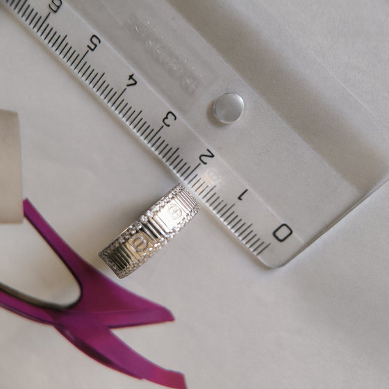 Silver ring with cubic zirconia